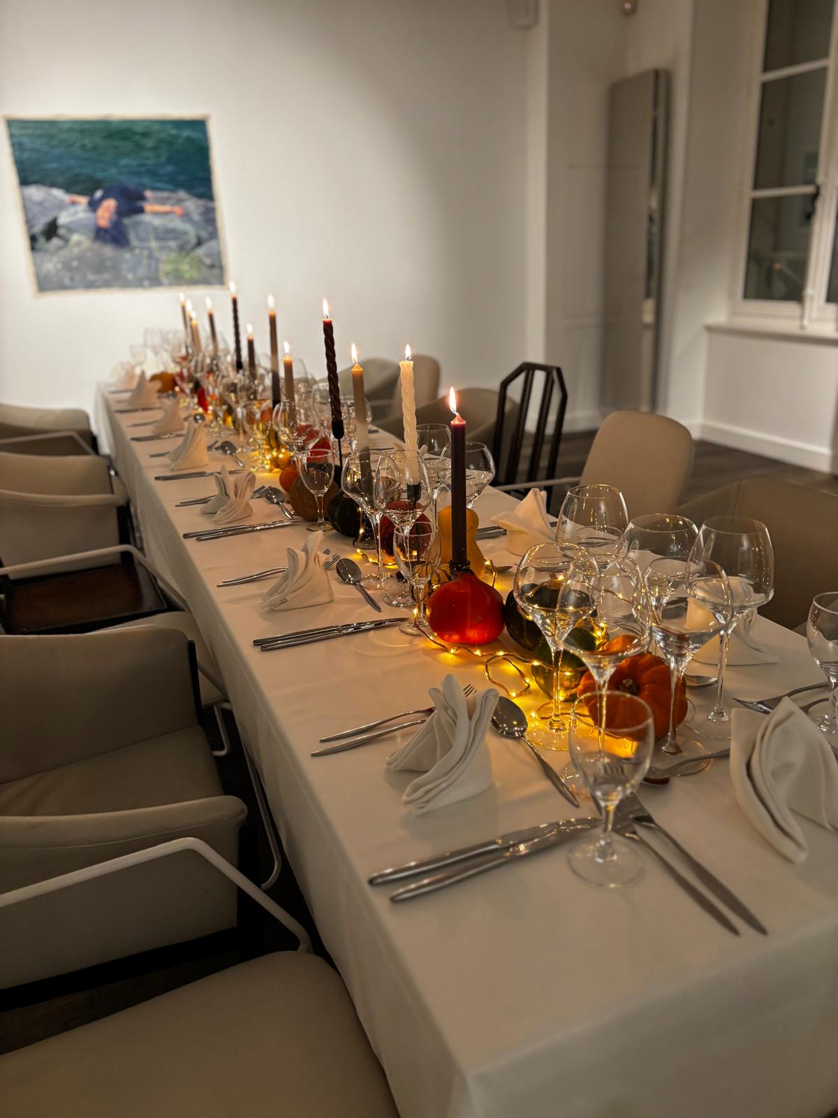 Table de réception pour un repas à domicile